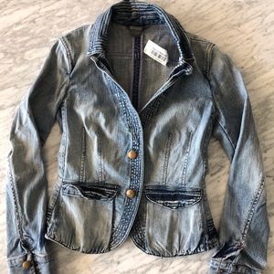 A|X ARMANI EXCHANGE DISTRESSED DENIM JACKET SIZE S